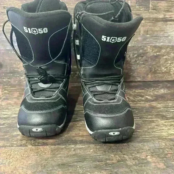 51 50 Snowboarding Black Snow Boots Size Men 7 - Picture 6 of 6